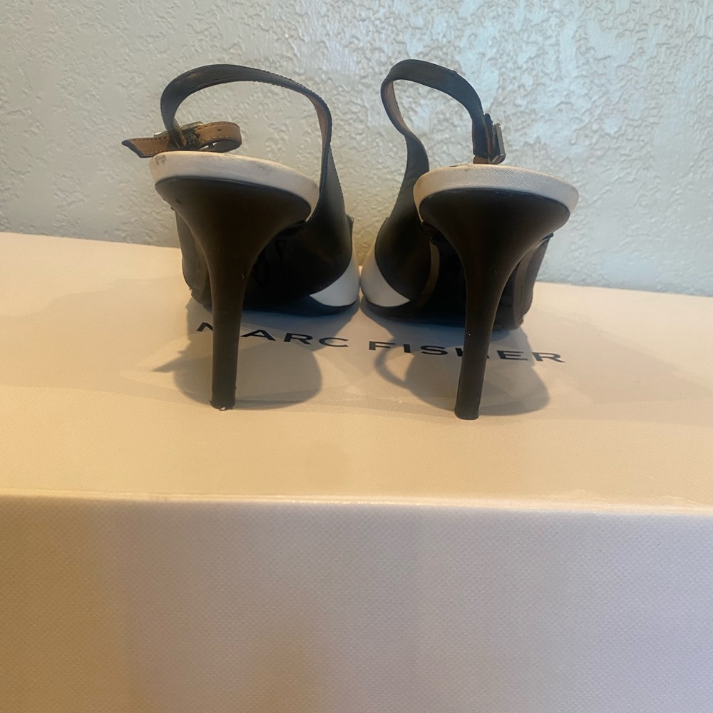 Calvin Klein slingback pumps in black & white, size 8.5, good condition!